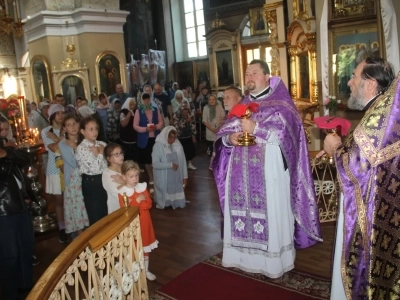 Сладкий праздник: Медовый спас в Новозыбковском благочинии