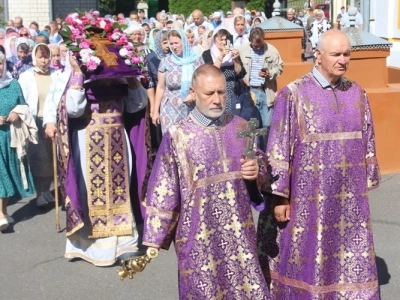 Сладкий праздник: Медовый спас в Новозыбковском благочинии