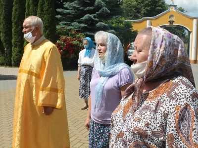 75 лет Парада Победы! В полдень, во всех храмах Новозыбковского благочиния, павших героев Великой Отечественной Войны почтили колокольным звоном