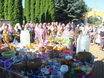 Сладкий праздник: Медовый спас в Новозыбковском благочинии