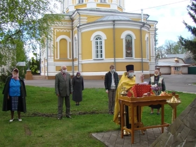 За Веру и Отечество жизнь свою положившим – ВЕЧНАЯ ПАМЯТЬ ! 75-й День победы в Великой Отечественной Войне в Новозыбковском благочинии ознаменован молитвой.