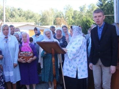 Сладкий праздник: Медовый спас в Новозыбковском благочинии