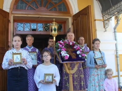 Сладкий праздник: Медовый спас в Новозыбковском благочинии