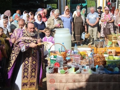 Сладкий праздник: Медовый спас в Новозыбковском благочинии