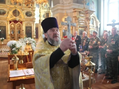 Еще молимся о упокоении воинов, жизнь свою на поле брани положивших ! В день Сретения Господня, а также в день 31-й годовщины вывода советских войск из Афганистана, в соборном храме Новозыбковского благочиния совершена панихида о всех воинах, погибших в локальных вооруженных конфликтах